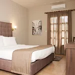 Doupiani House Hotel