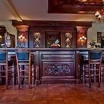 Doupiani House Hotel 3*