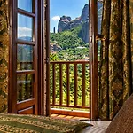 Doupiani House Hotel 3*