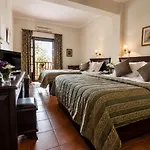 Hotel Doupiani House 3*