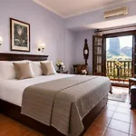 Hotel Doupiani House 3*