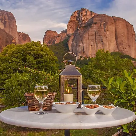 Hotel Doupiani House