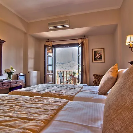 Doupiani House Hotel 3*