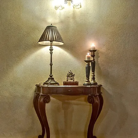 Doupiani House 3*