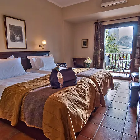 Doupiani House Hotel