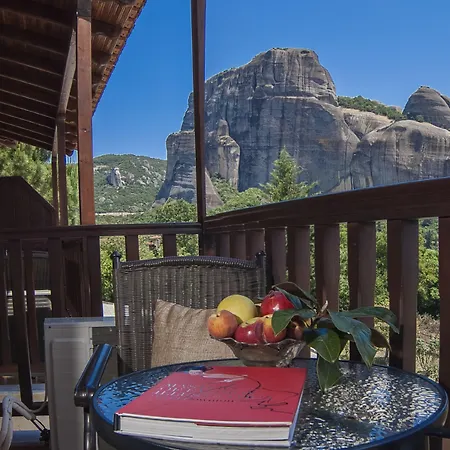 Hotel Doupiani House