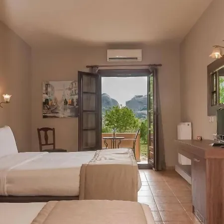 Doupiani House Hotel 3*