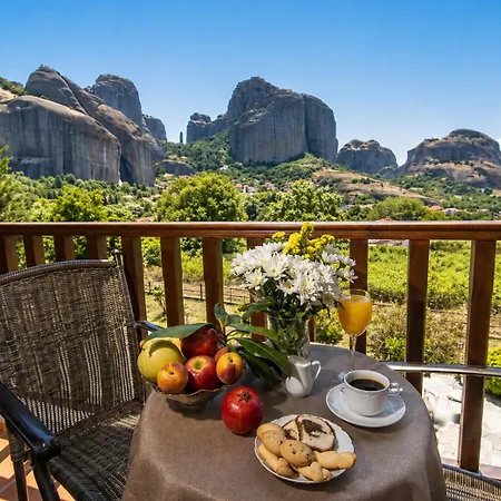 Doupiani House Hotel