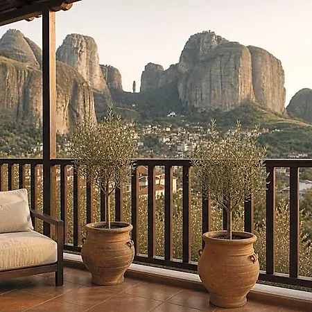 Hotel Doupiani House