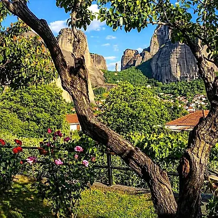 Doupiani House Szálloda 3*