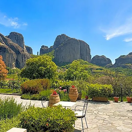 Doupiani House 3*