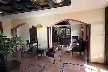 Doupiani House 3*