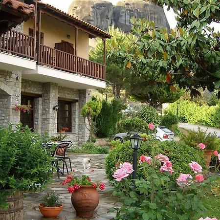 Doupiani House Hotel 3*