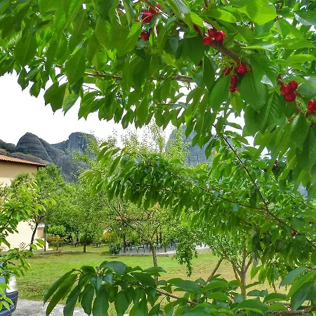 Hotel Doupiani House 3*