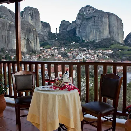 فندق Doupiani House