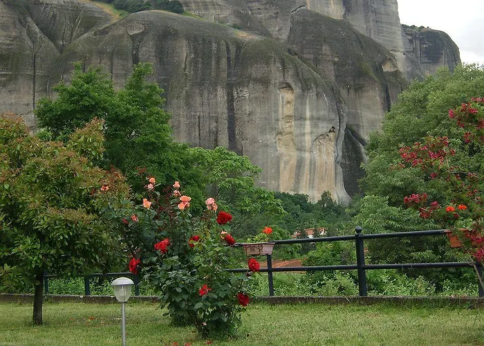 Doupiani House Hotel