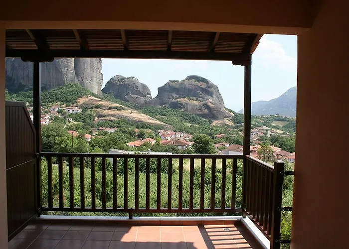 Hotel Doupiani House 3*