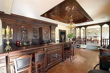 Doupiani House Hotel