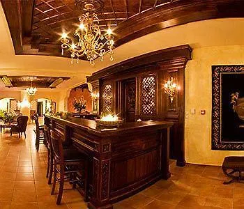 Doupiani House Hotel 3*