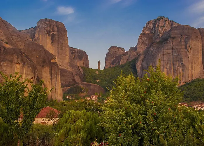 Hotel Doupiani House